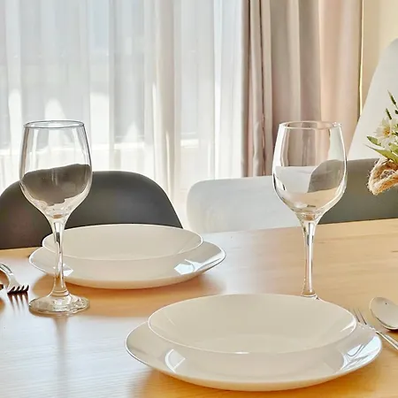 Flat & Free Parking * 바르나